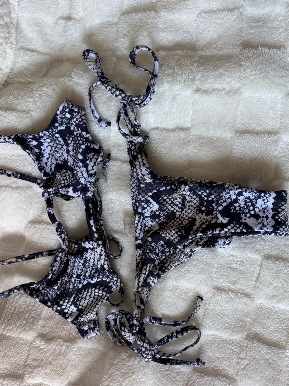 Zaful Bikini Set - Picture 2 of 2